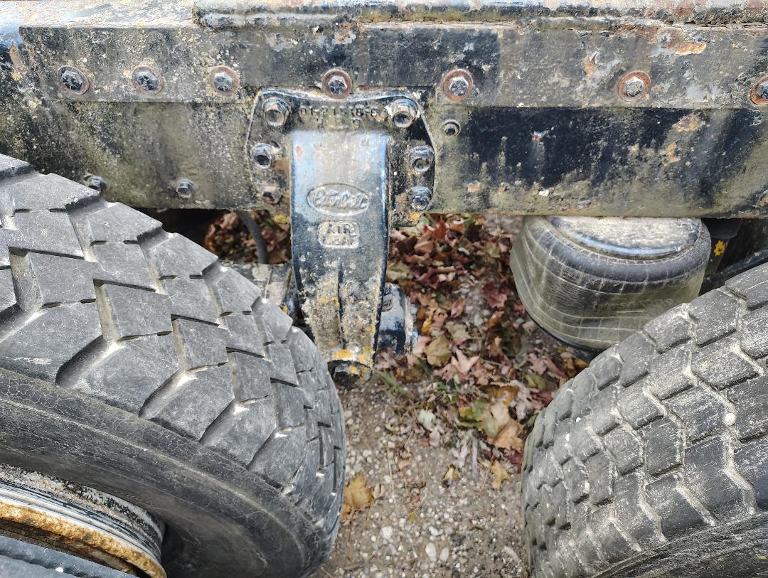 1981 PETERBILT Cabover - Image 17